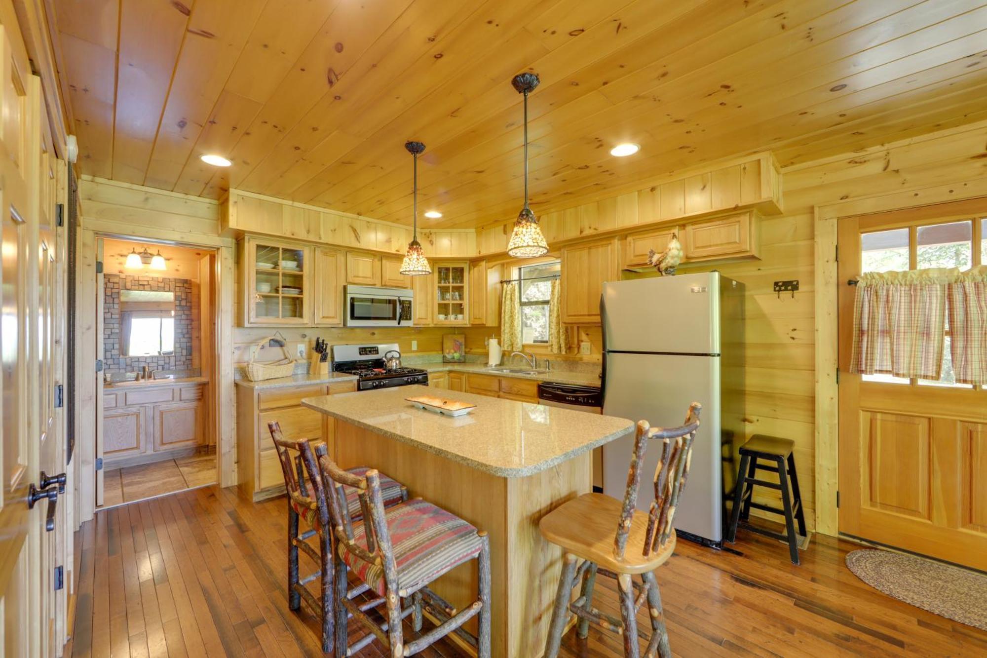 Bryson City Cabin With Hot Tub And Mountain Views! Eksteriør billede