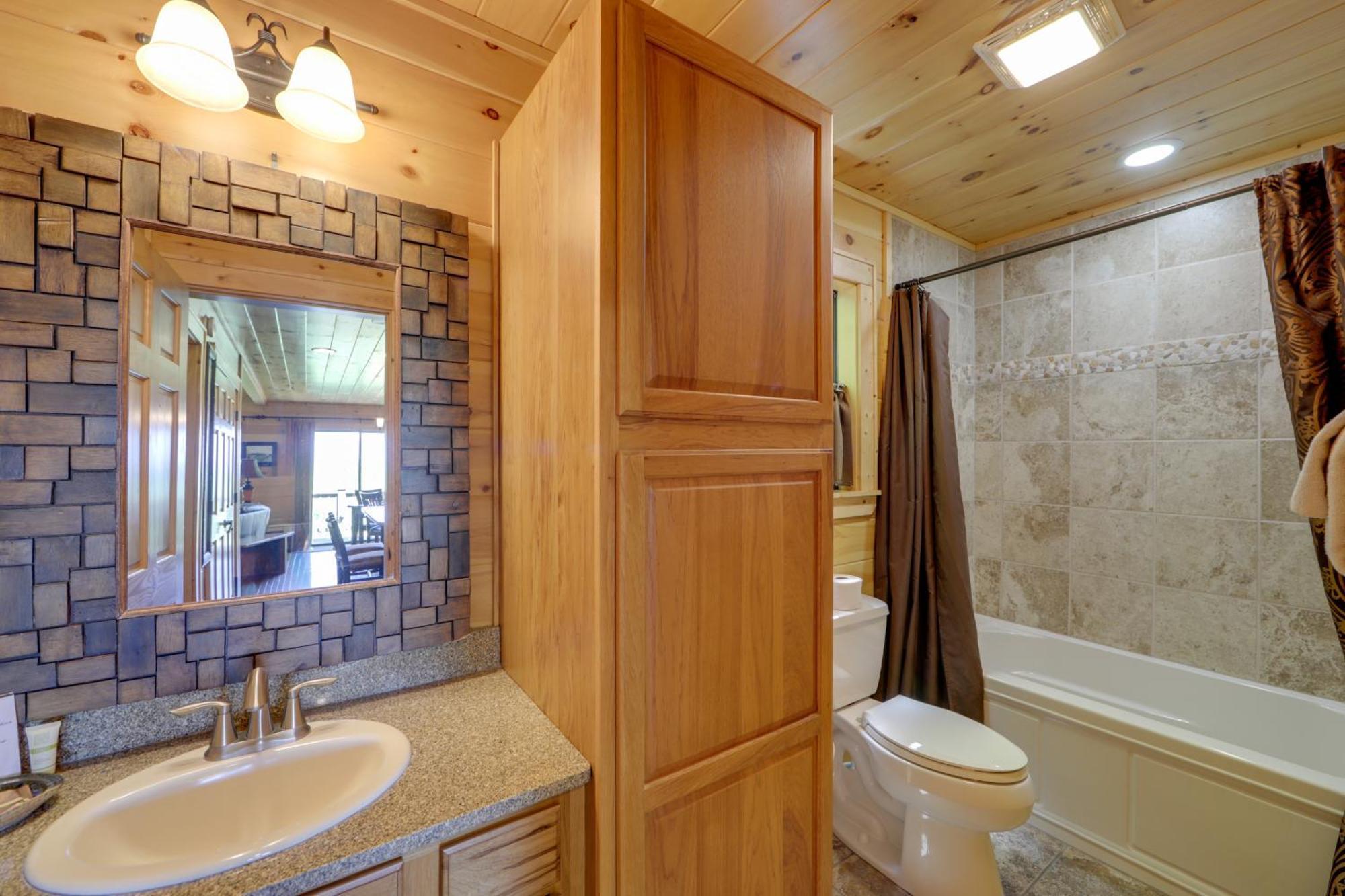 Bryson City Cabin With Hot Tub And Mountain Views! Eksteriør billede