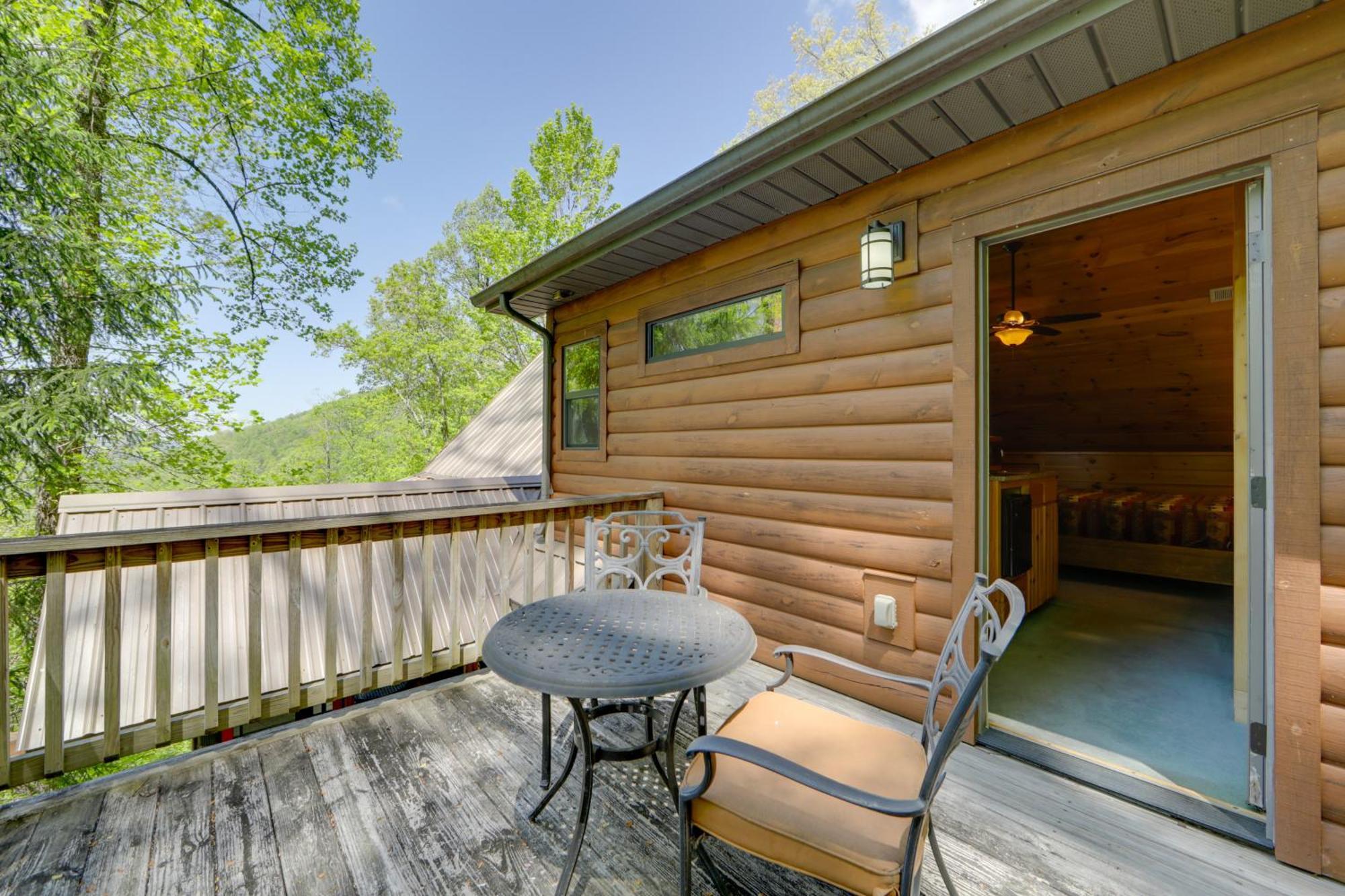 Bryson City Cabin With Hot Tub And Mountain Views! Eksteriør billede